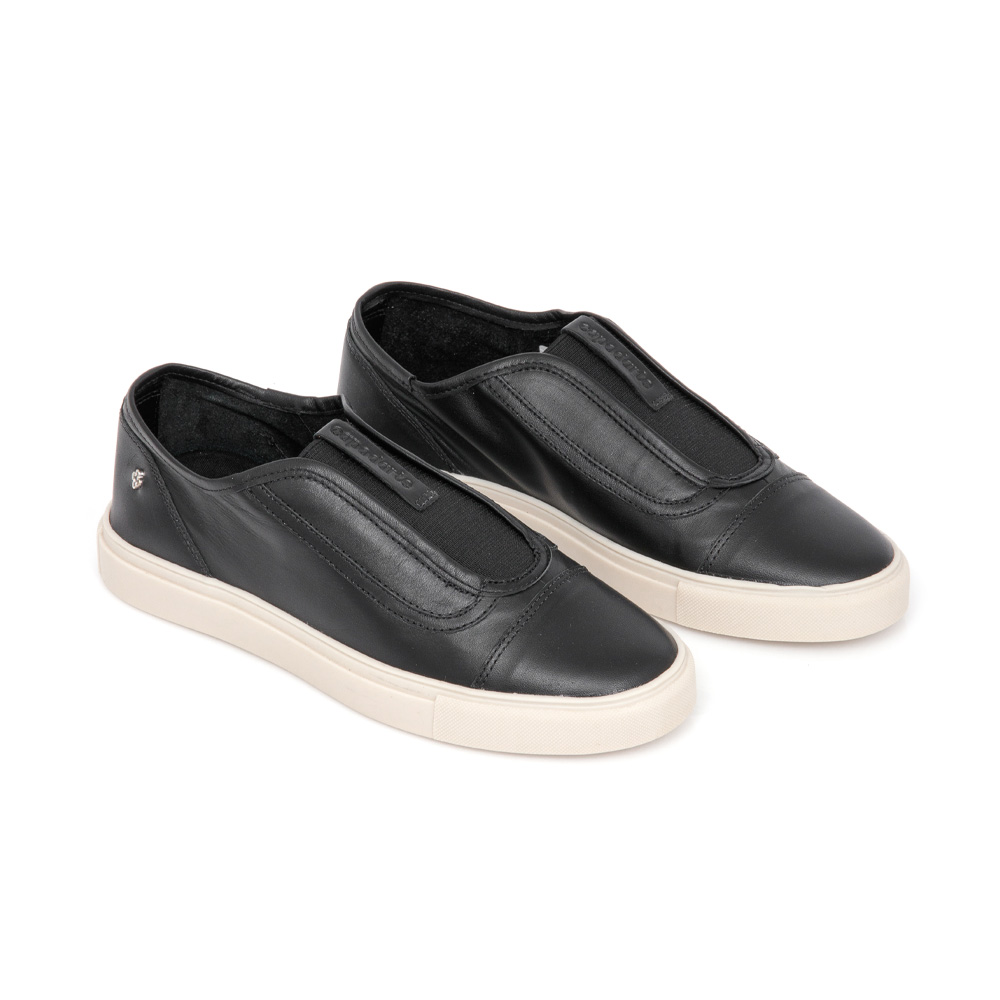 TÊNIS SLIP ON FEMININO PRETO DE COURO image number 1