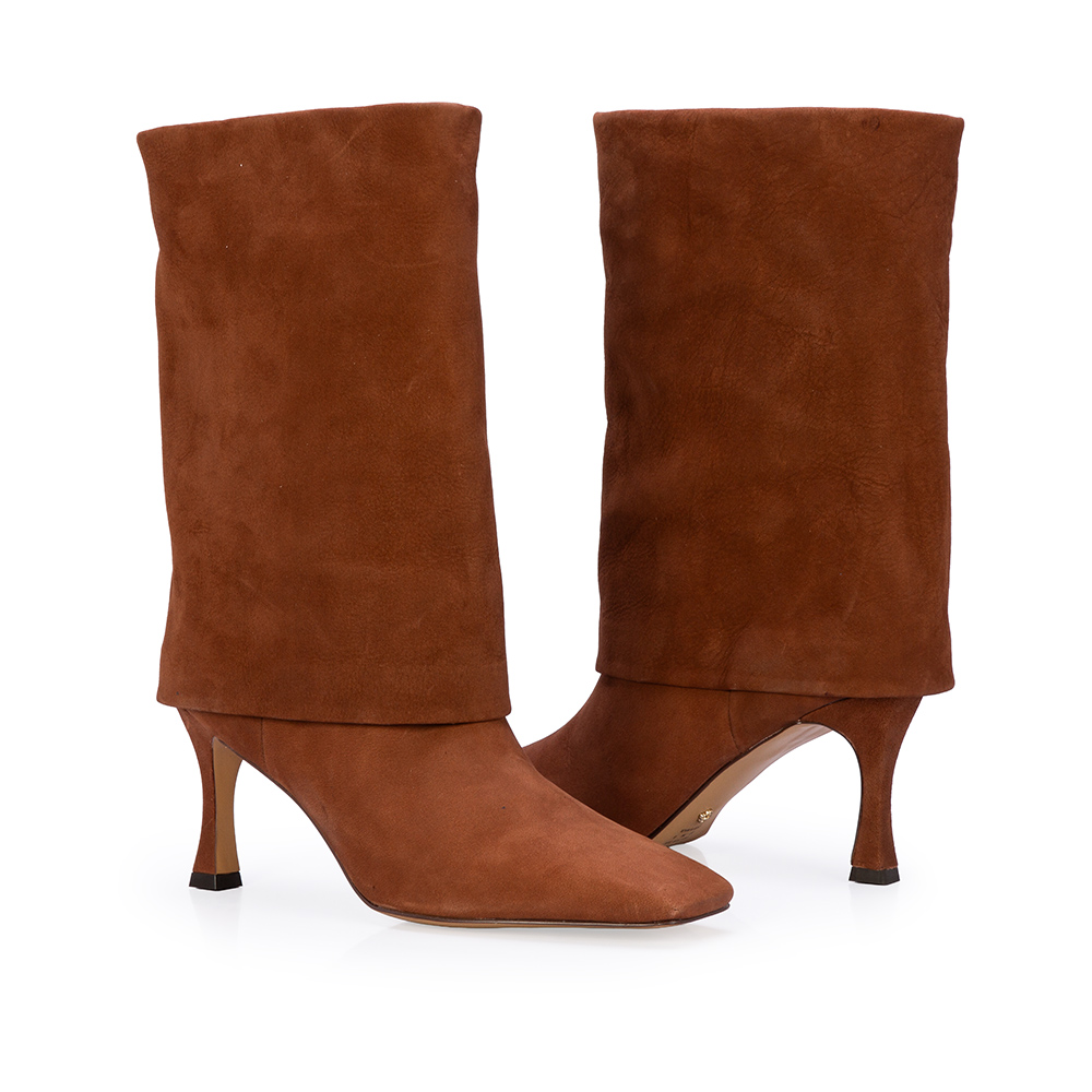 BOTA MOGNO SALTO ALTO FINO COURO SUEDE image number 4