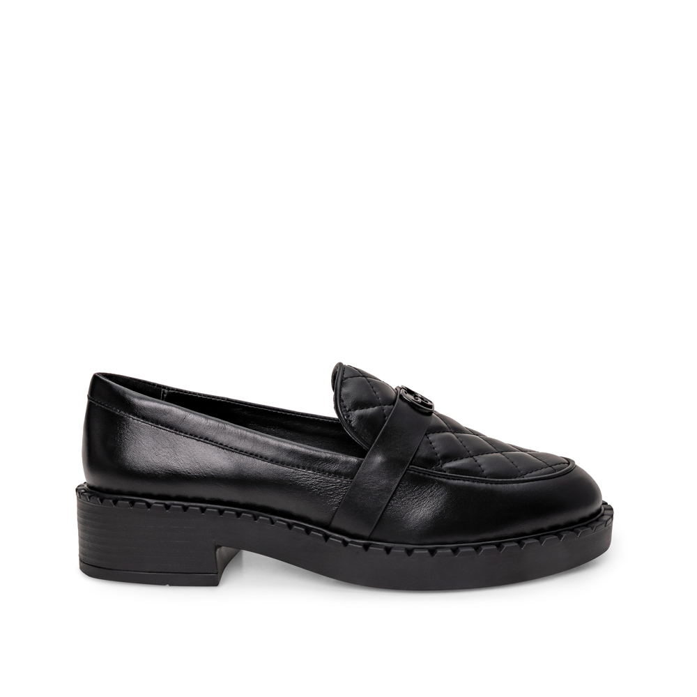 LOAFER MOCASSIM PRETO DE COURO MATELASS&Ecirc; image number 0