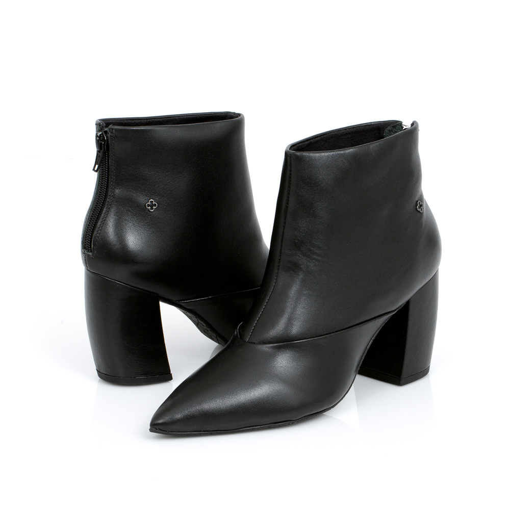 BOTA CANO CURTO PRETA DE COURO image number 3