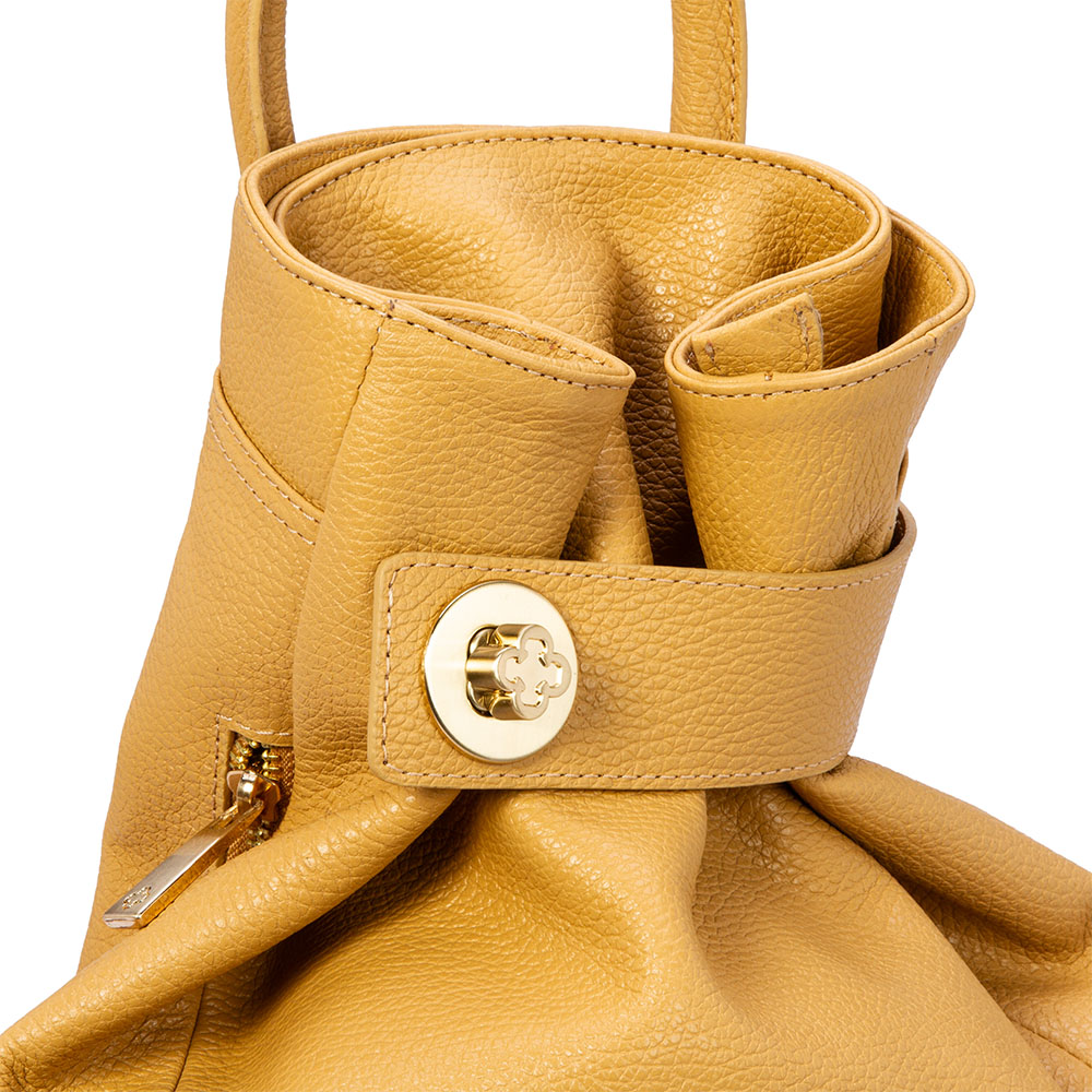 MOCHILA FEMININA BUCKET BEGE SAVANA DE COURO image number 3