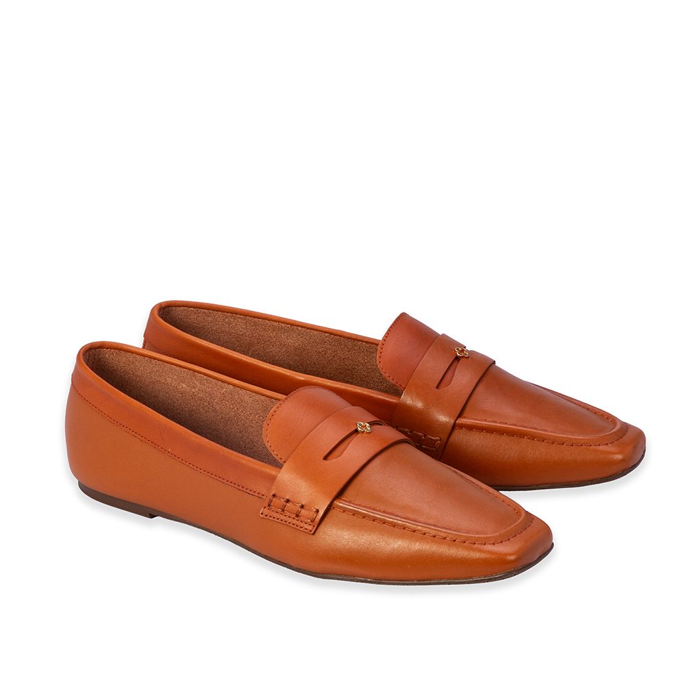 LOAFER MOCASSIM CARAMELO DE COURO BICO QUADRADO image number 1