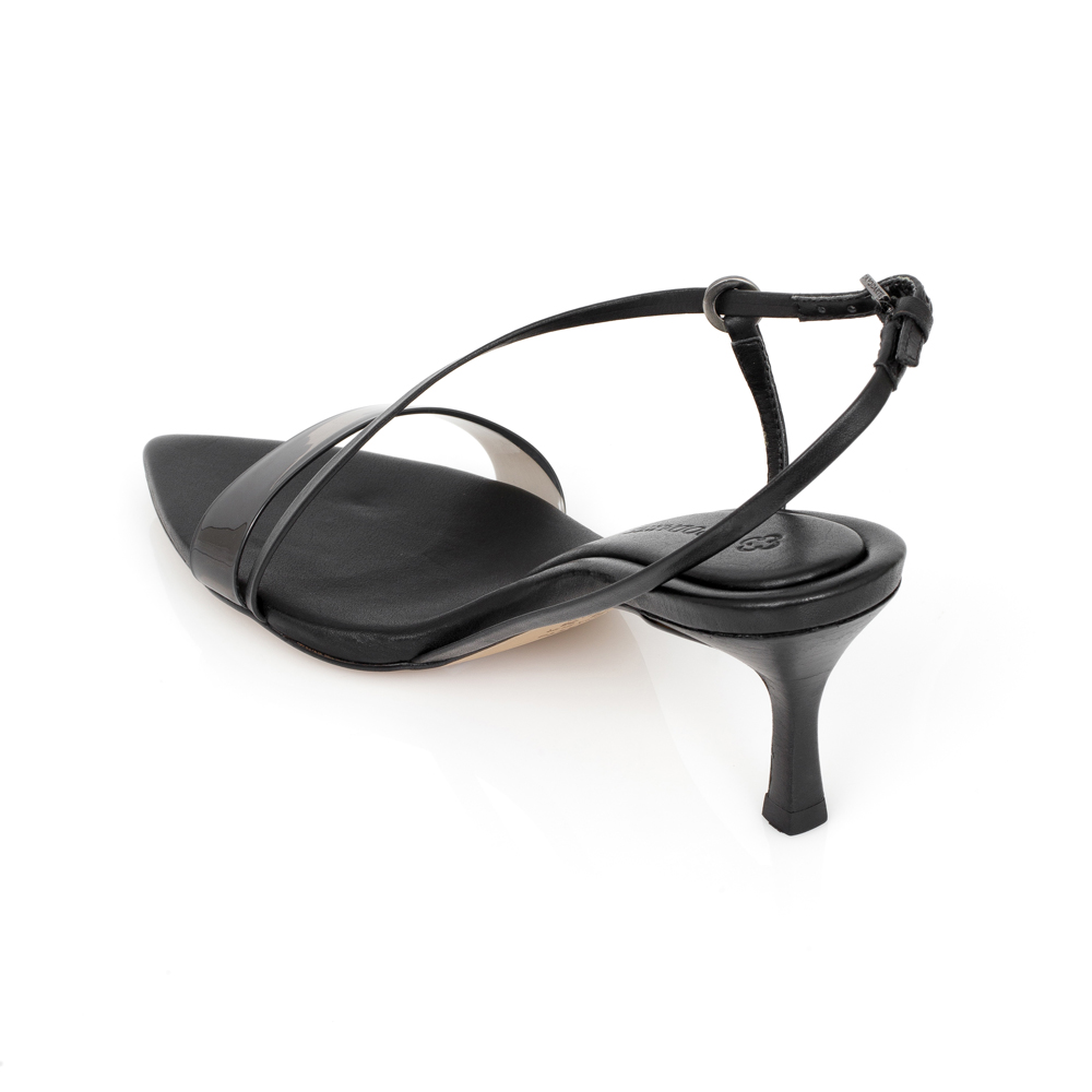 SANDÁLIA SALTO MÉDIO PRETA DE COURO COM TIRA VINIL image number 2