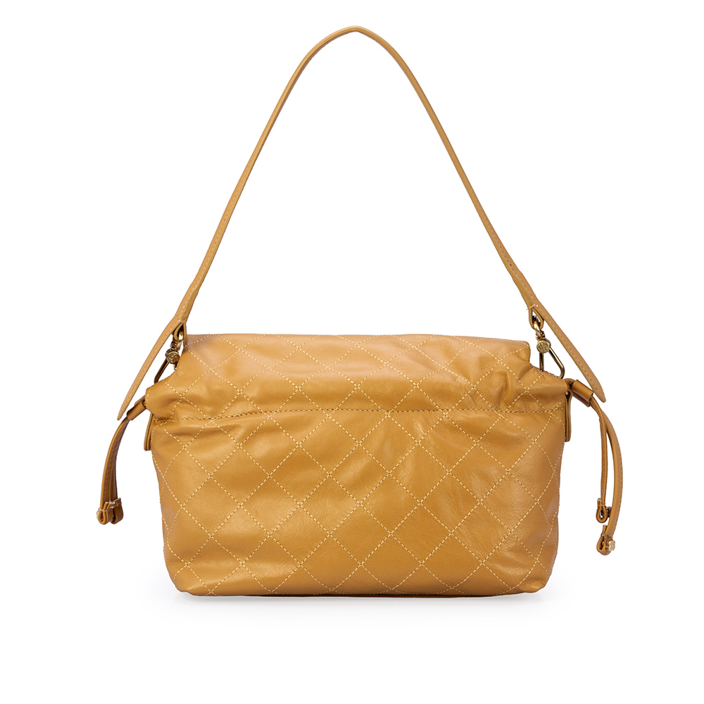 BOLSA M&Eacute;DIA BEGE SAVANA DE COURO MATELASS&Ecirc; SHOULDER BAG image number 2