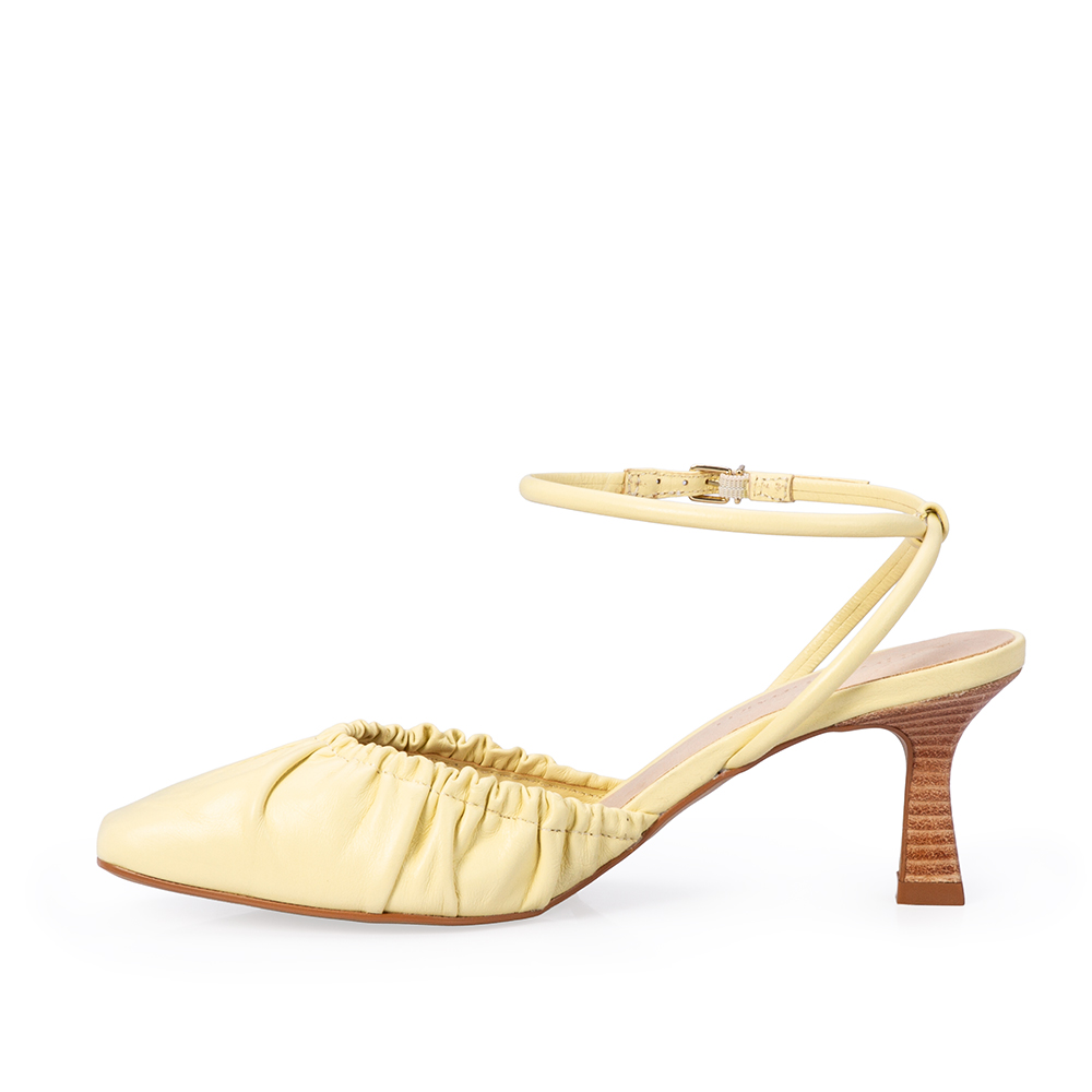 SCARPIN SLINGBACK CREME BRULLE DE COURO EL&Aacute;STICO image number 2