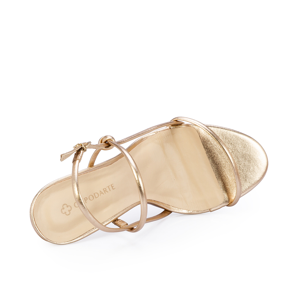 SAND&Aacute;LIA SALTO M&Eacute;DIO COURO DOURADA image number 4