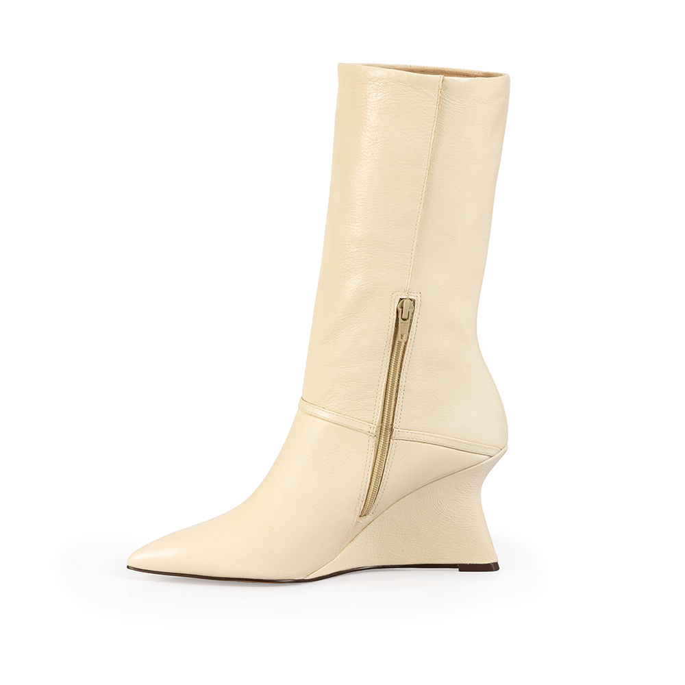 BOTA CANO M&Eacute;DIO DE COURO BEGE VANILLA SALTO ANABELA image number 2