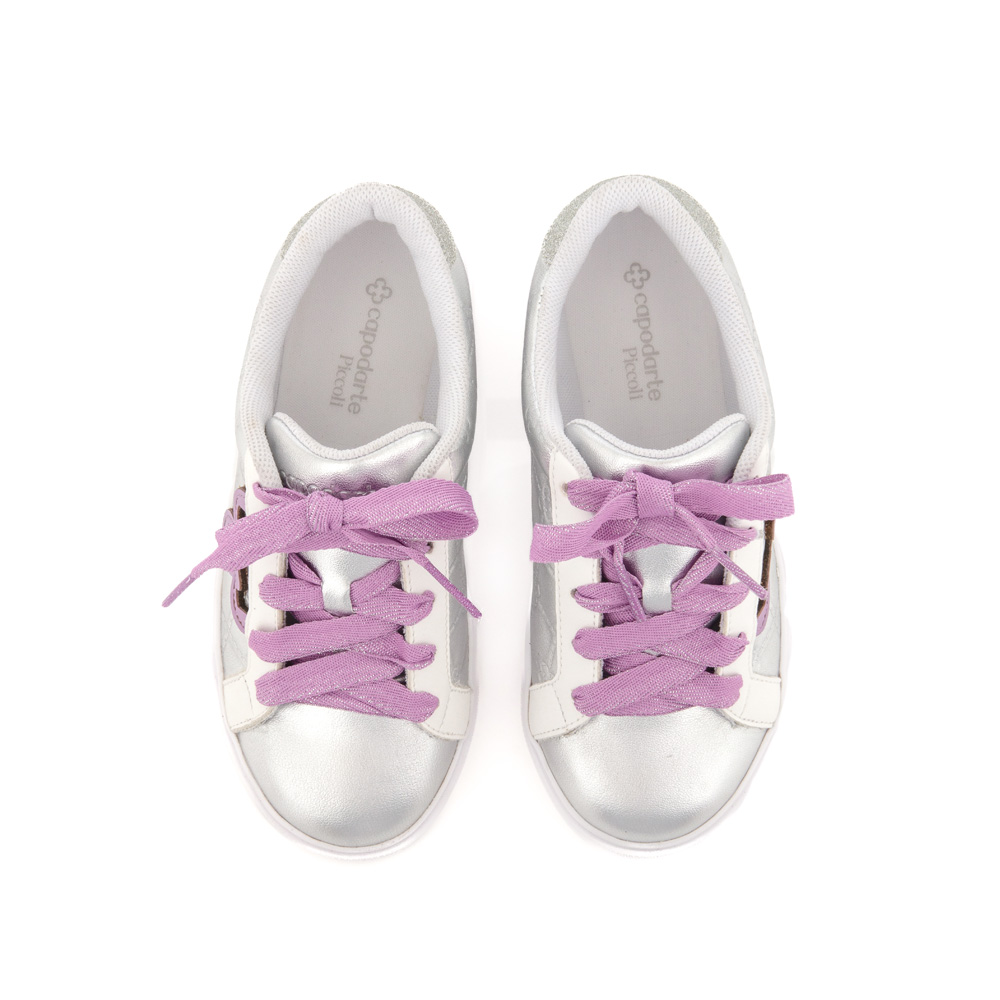 T&Ecirc;NIS INFANTIL PRATA E BRANCO MONOGRAMA AMARRA&Ccedil;&Atilde;O image number 4