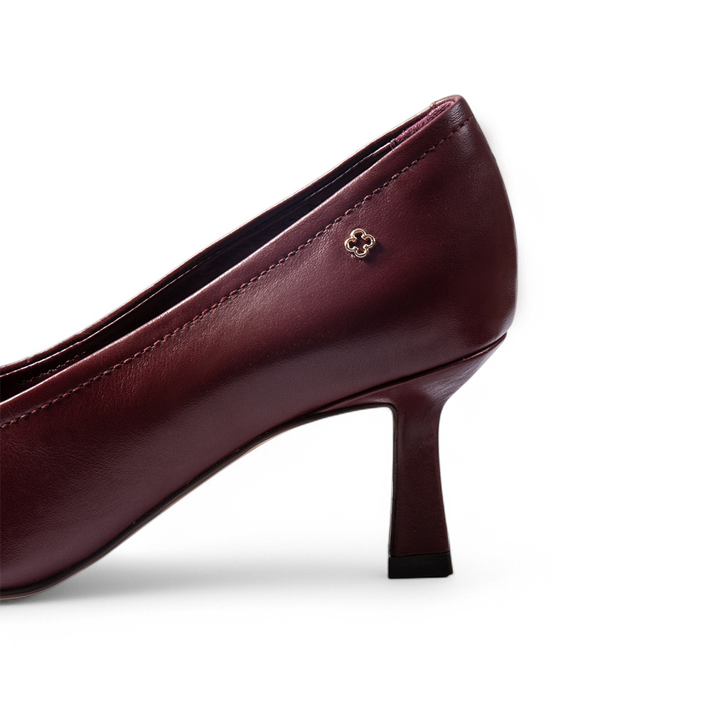 SCARPIN SALTO M&Eacute;DIO BORD&Ocirc; DE COURO image number 4