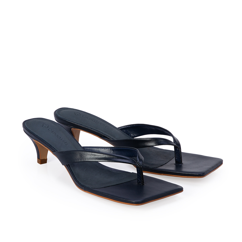 MULE BICO QUADRADO MARINHO AZZURRO DE COURO image number 1