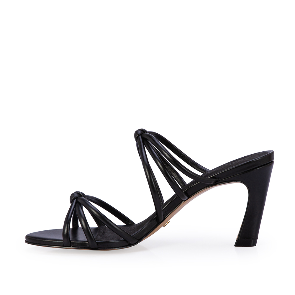 MULE SALTO M&Eacute;DIO PRETO DE COURO image number 2