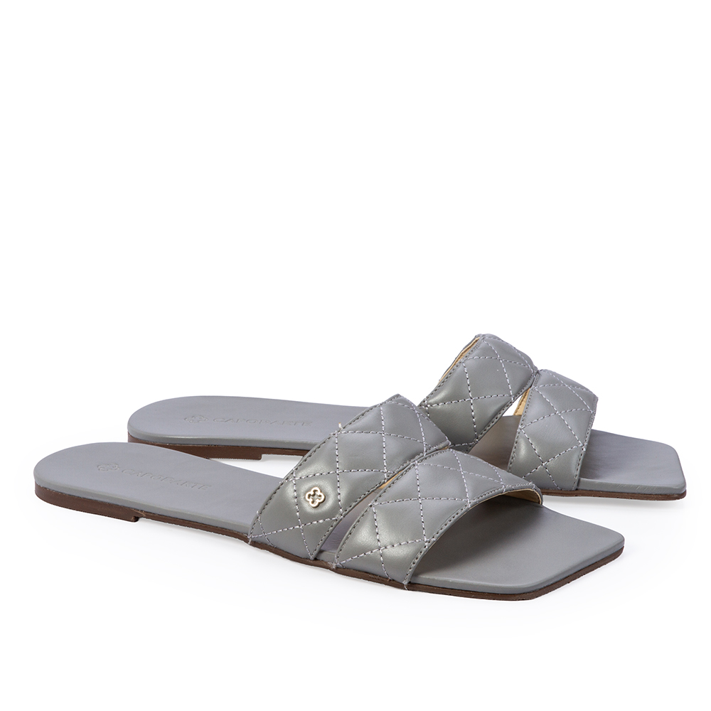 CHINELO RASTEIRO CINZA CARBONO DE COURO MATELASS&Ecirc; image number 1