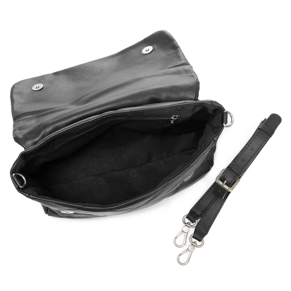 BOLSA PRETA COURO MATELASSÊ ALÇA CORRENTE E TIRACOLO image number 4