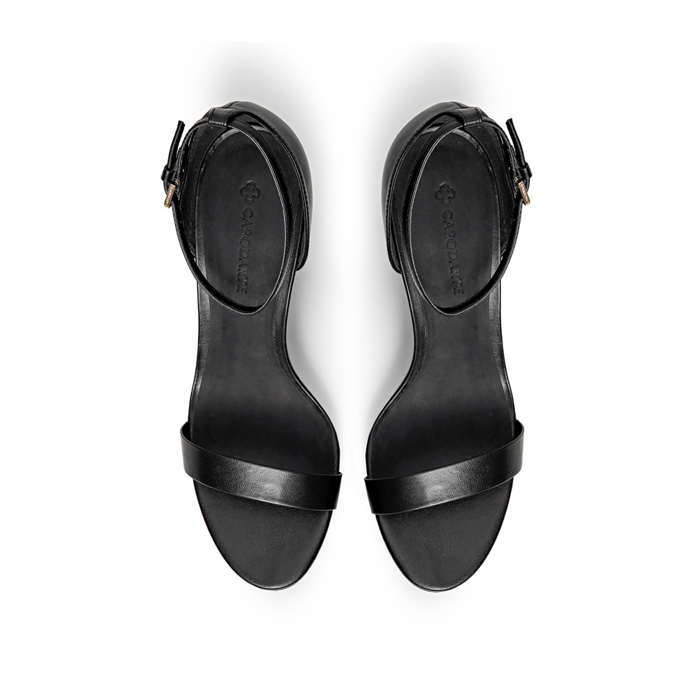 SAND&Aacute;LIA SALTO FINO PRETO DE COURO image number 4