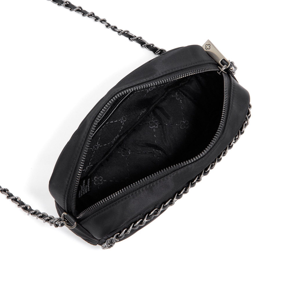 BOLSA SHOULDER BAG PRETA MATELASS&Ecirc; COM AL&Ccedil;A CORRENTE image number 4