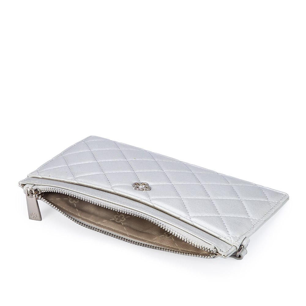 CARTEIRA FEMININA PRATEADA METALIZADA MATELASS&Ecirc; image number 3