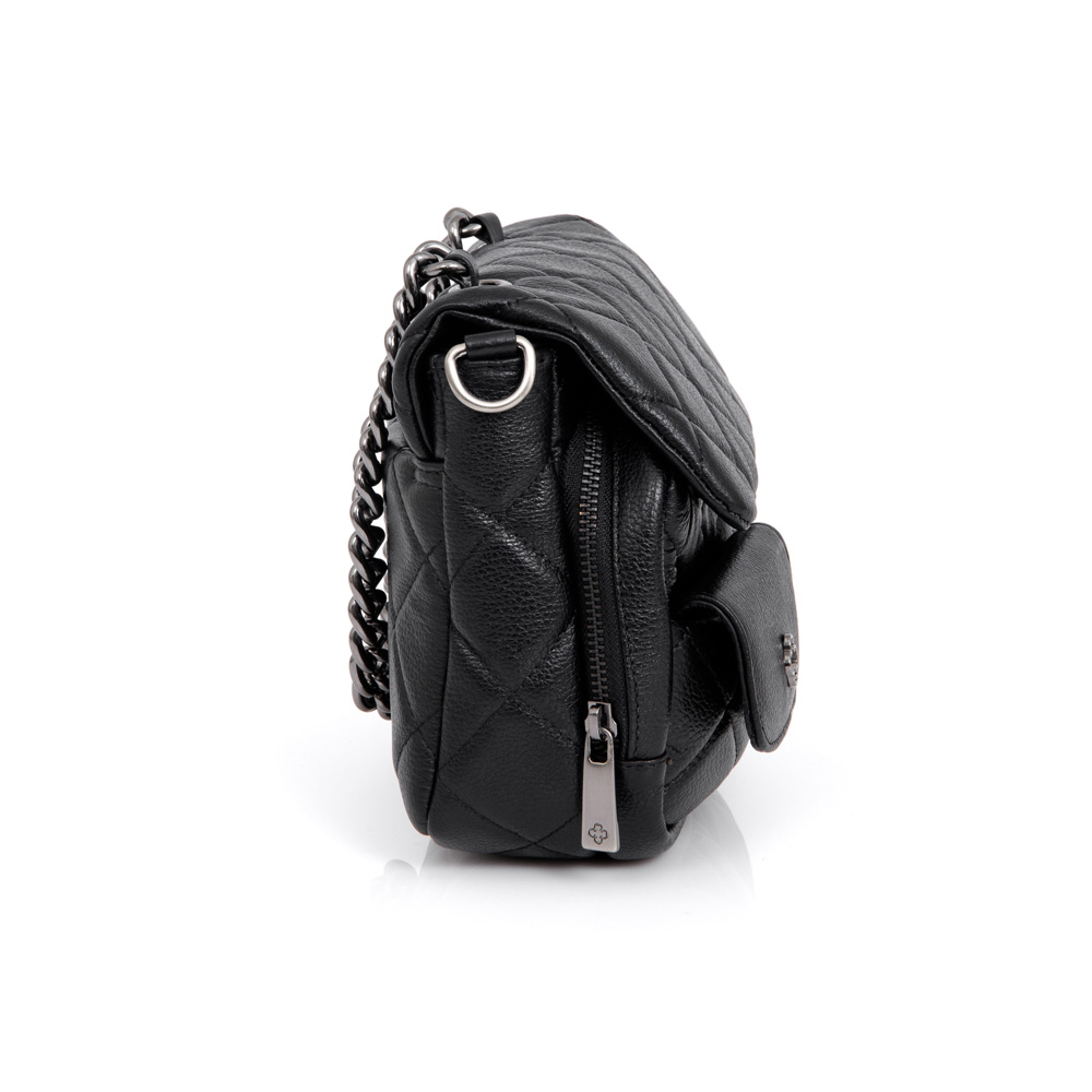 BOLSA TIRACOLO PRETA DE COURO MATELASS&Ecirc; image number 1