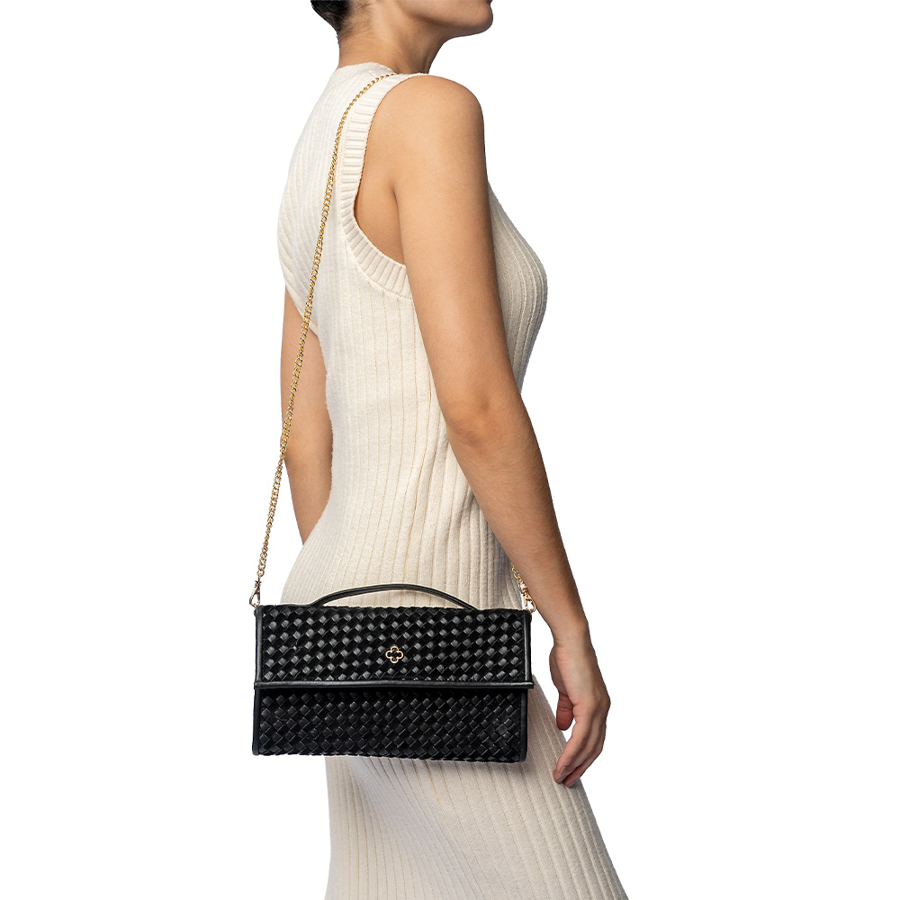 BOLSA CLUTCH PRETA DE COURO TRESS&Ecirc; image number 1