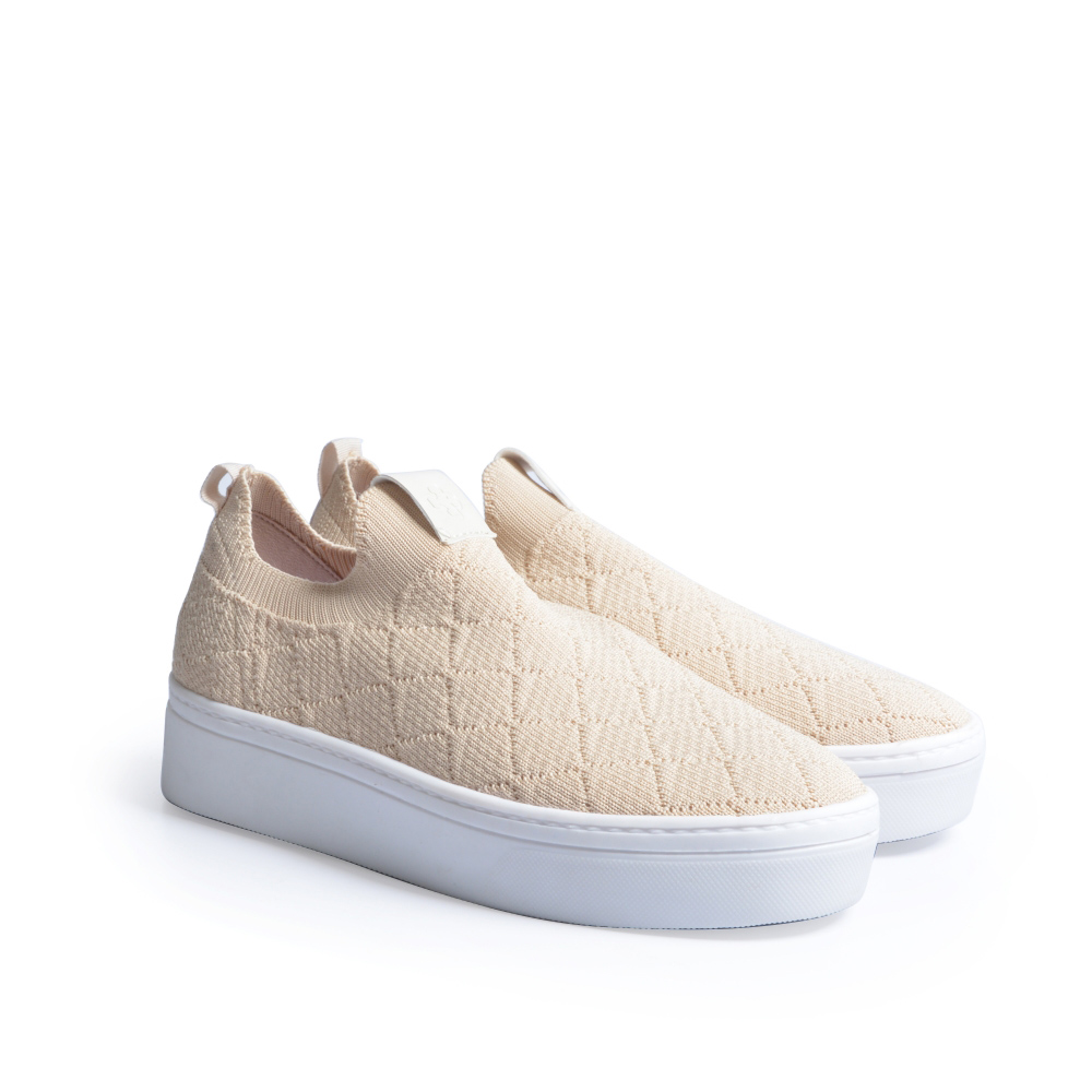 T&Ecirc;NIS FEMININO SLIP ON KNIT MATELASS&Ecirc; BEGE R&Aacute;FIA image number 1