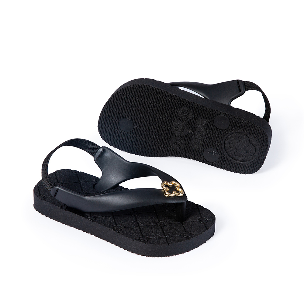 CHINELO BEBÊ COM ELÁSTICO PRETO MONOGRAMA image number 3