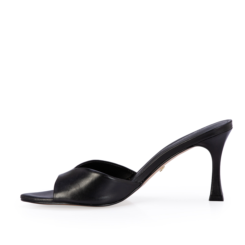 MULE SALTO ALTO PRETA DE COURO image number 2