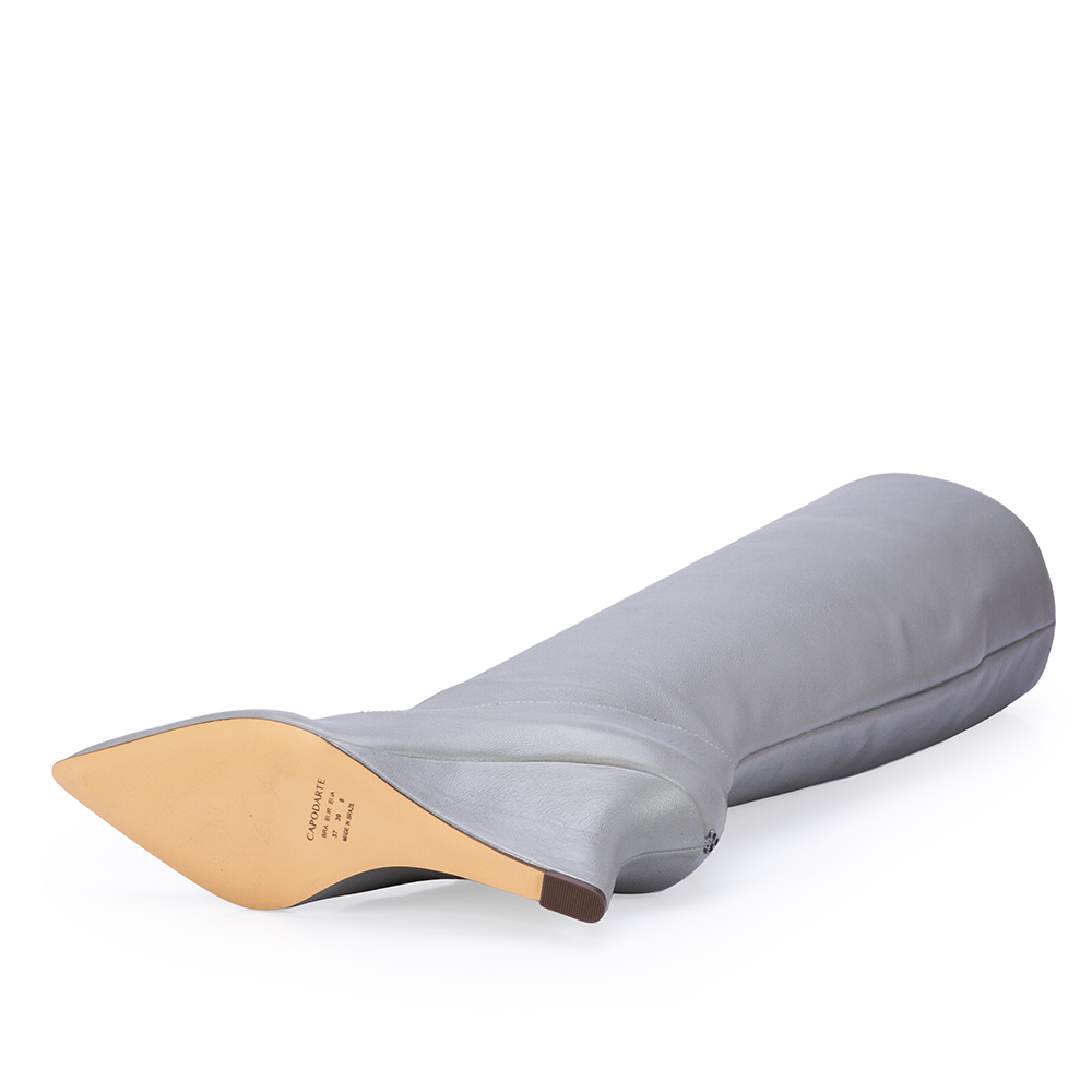 BOTA CINZA CARBONO DE COURO CANO LONGO SLOUCH image number 4