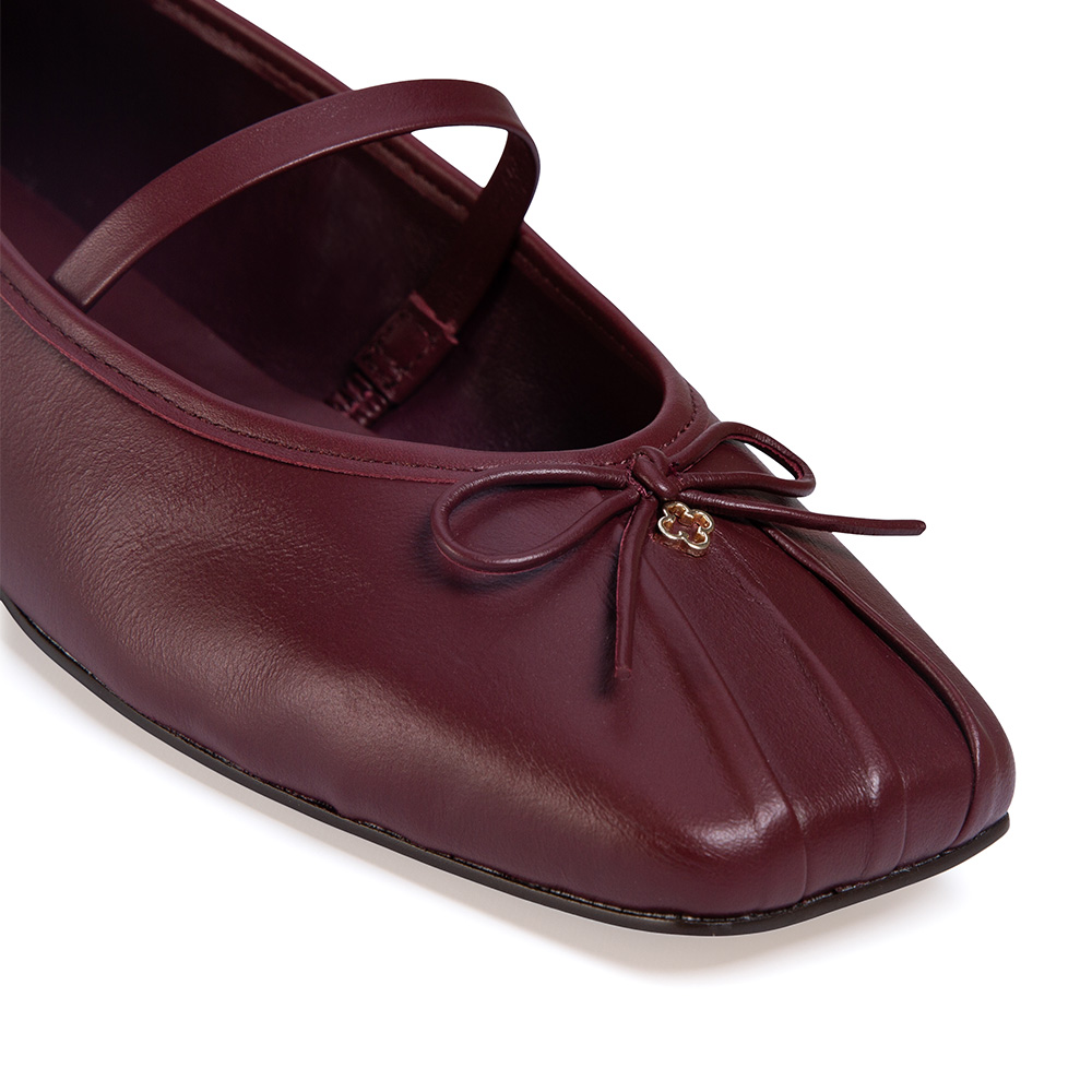 SAPATILHA BICO QUADRADO DE COURO BORGONHA image number 3