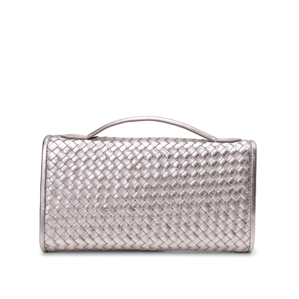 BOLSA CLUTCH PRATEADA DE COURO TRESSÊ image number 2