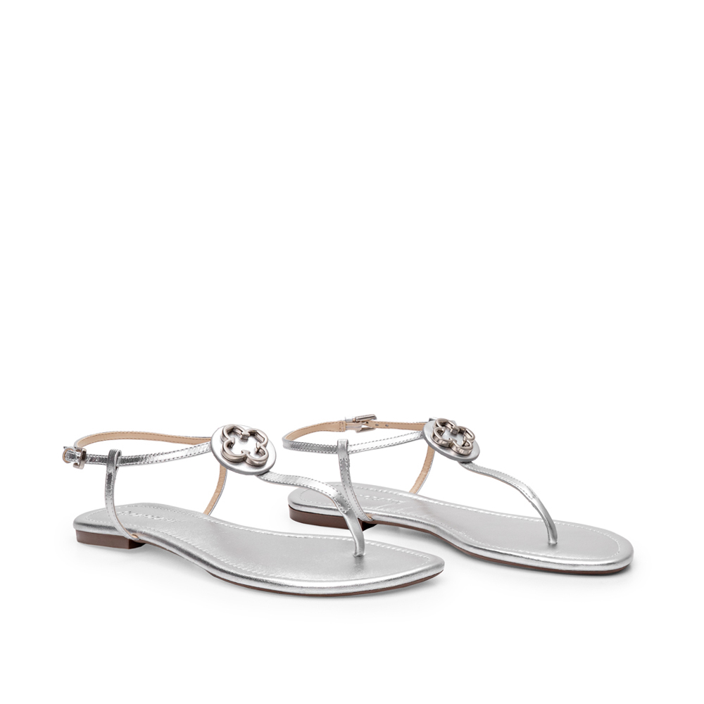 SAND&Aacute;LIA RASTEIRA PRATEADA DE COURO METALIZADA image number 1