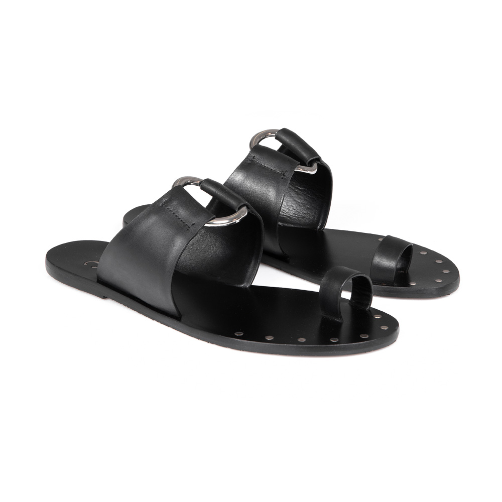 CHINELO PRETO RASTEIRO DE COURO ARGOLA image number 1