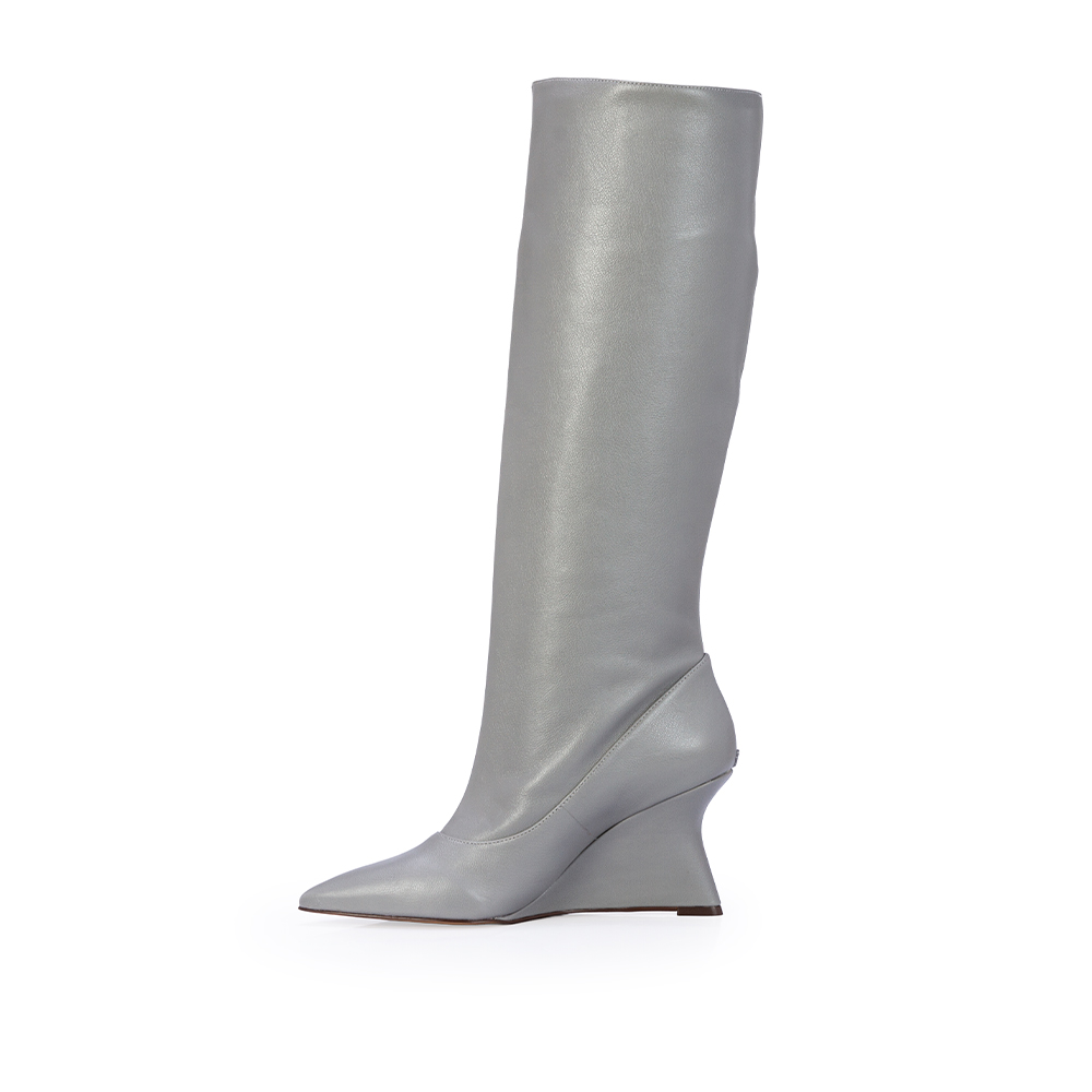 BOTA CINZA CARBONO DE COURO CANO LONGO SLOUCH image number 2