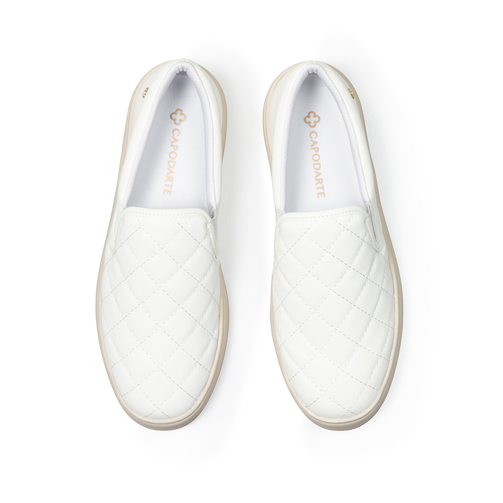 TÊNIS FEMININO SLIP ON BRANCO MATELASSÊ image number 4