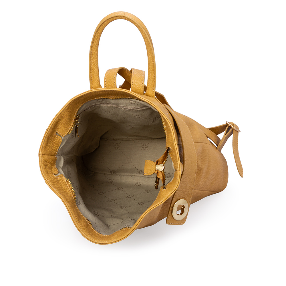 MOCHILA FEMININA BUCKET BEGE SAVANA DE COURO image number 4