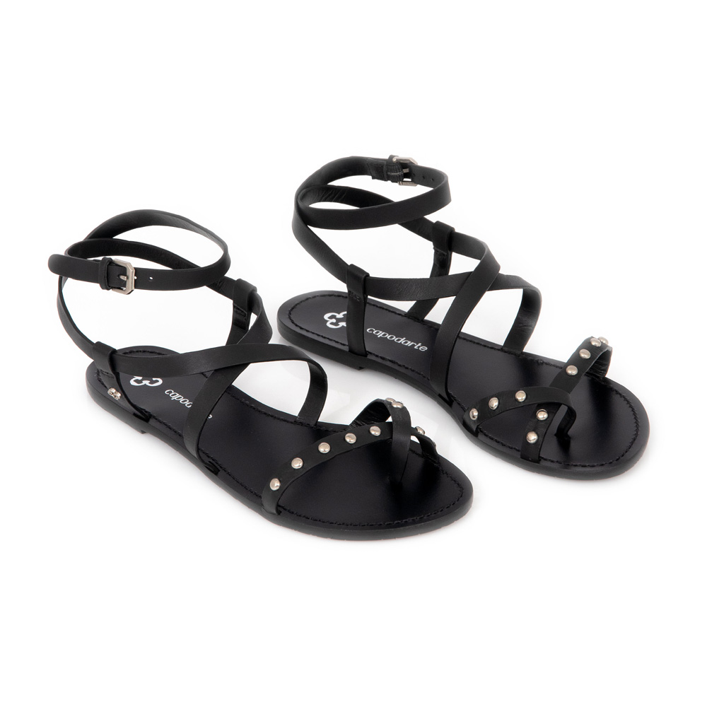 SAND&Aacute;LIA RASTEIRA COURO PRETA TACHAS image number 1