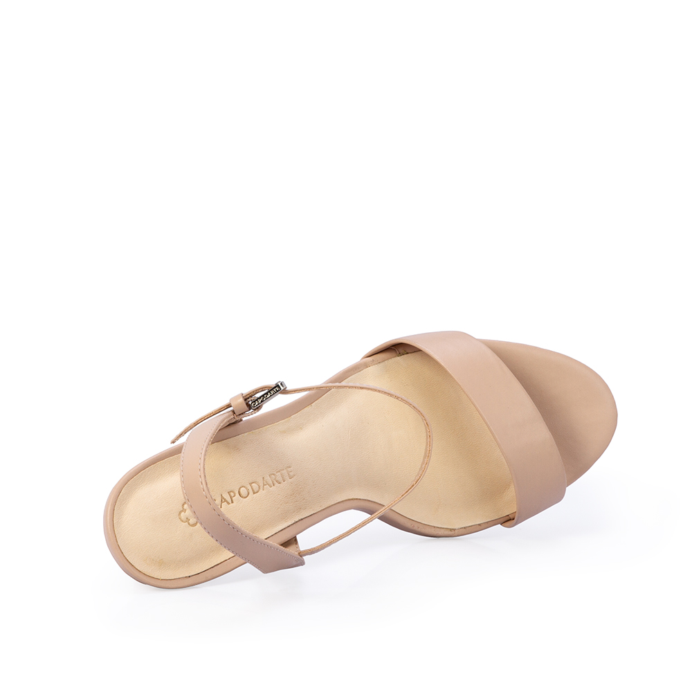 SAND&Aacute;LIA SALTO ALTO COURO SEDA image number 4