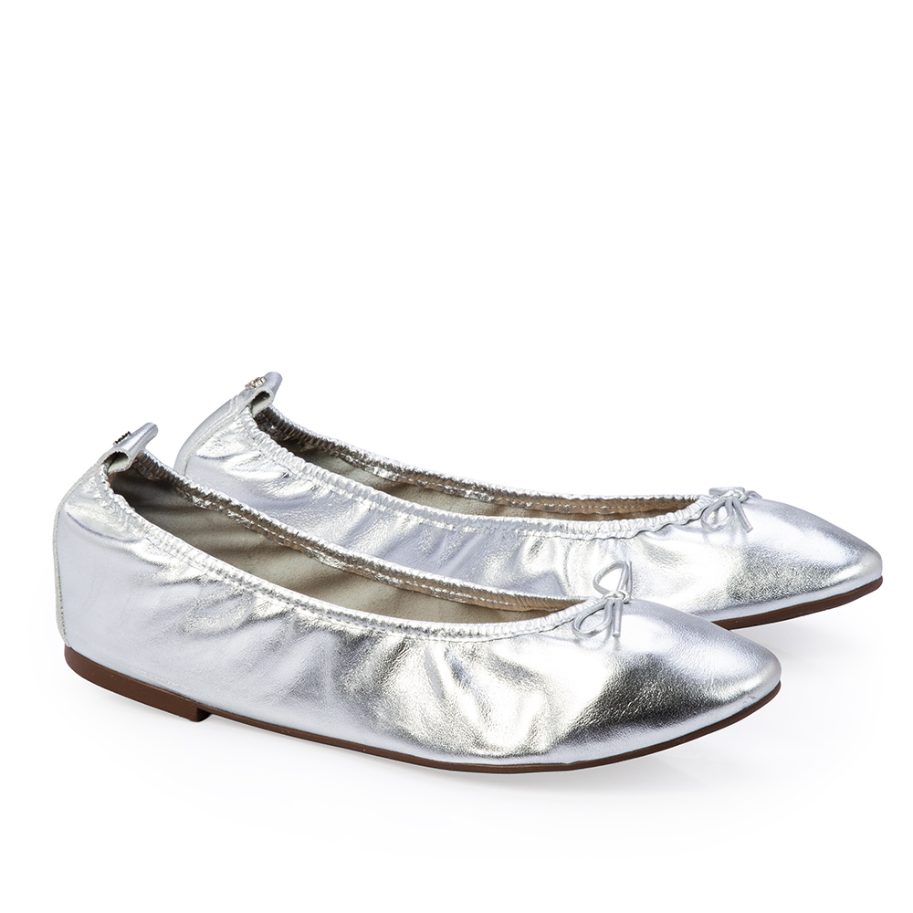 SAPATILHA PRATA METALIZADA COURO LA&Ccedil;O image number 1