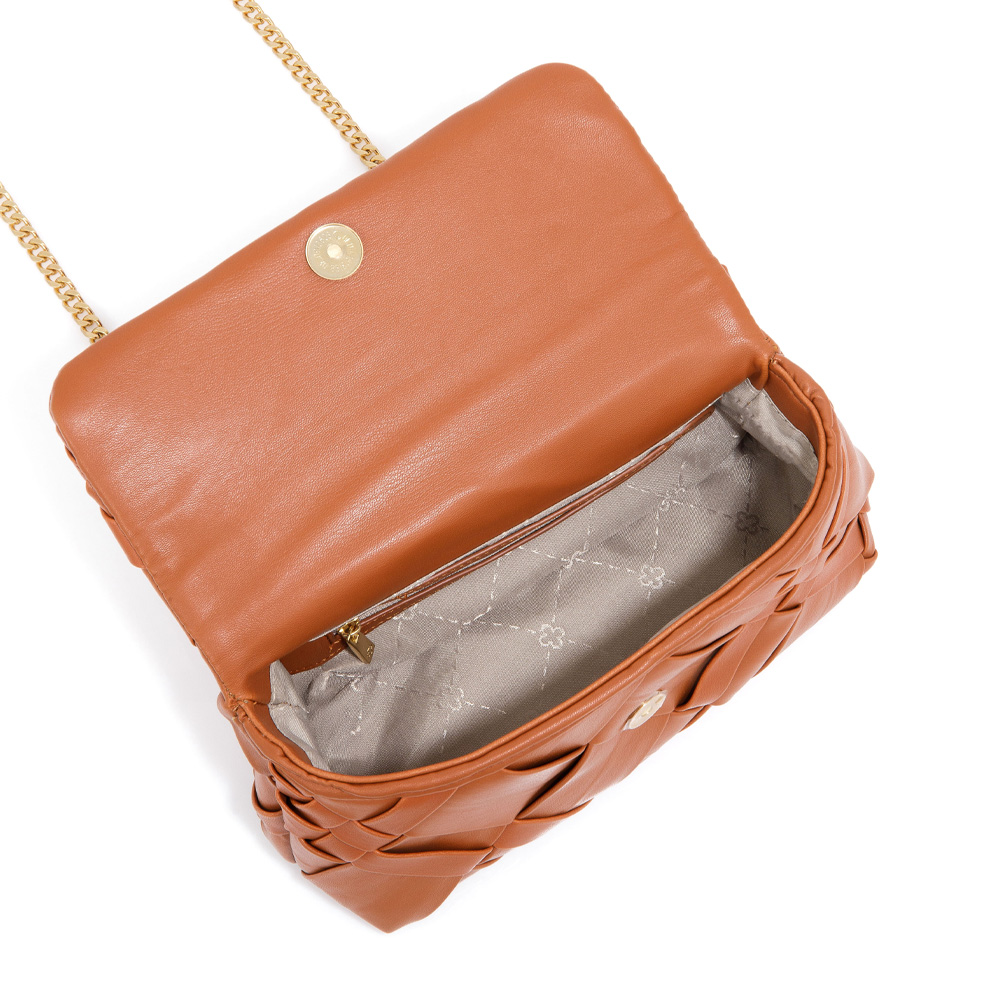 BOLSA SHOULDER BAG CARAMELO AL&Ccedil;A CORRENTE DOURADA TRESS&Ecirc; image number 4