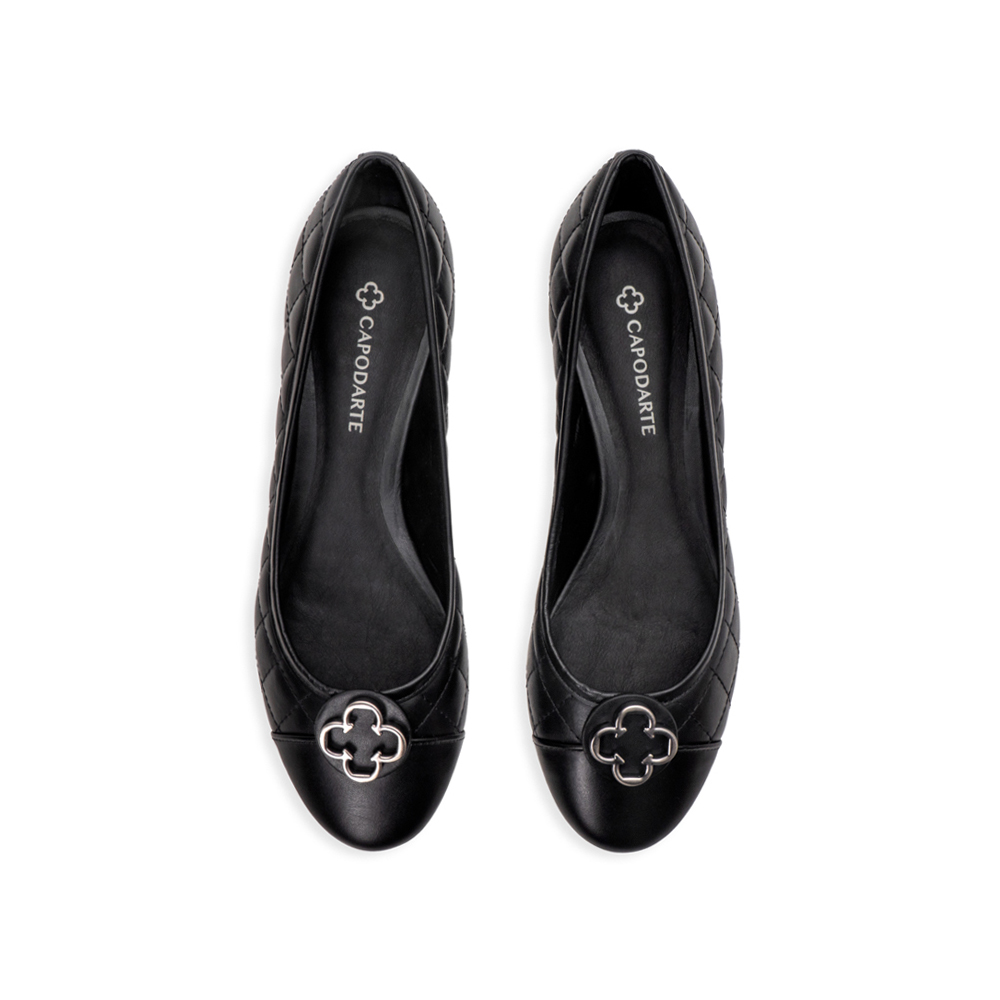 SCARPIN PRETO SALTO BAIXO DE COURO MATELASS&Ecirc; image number 4