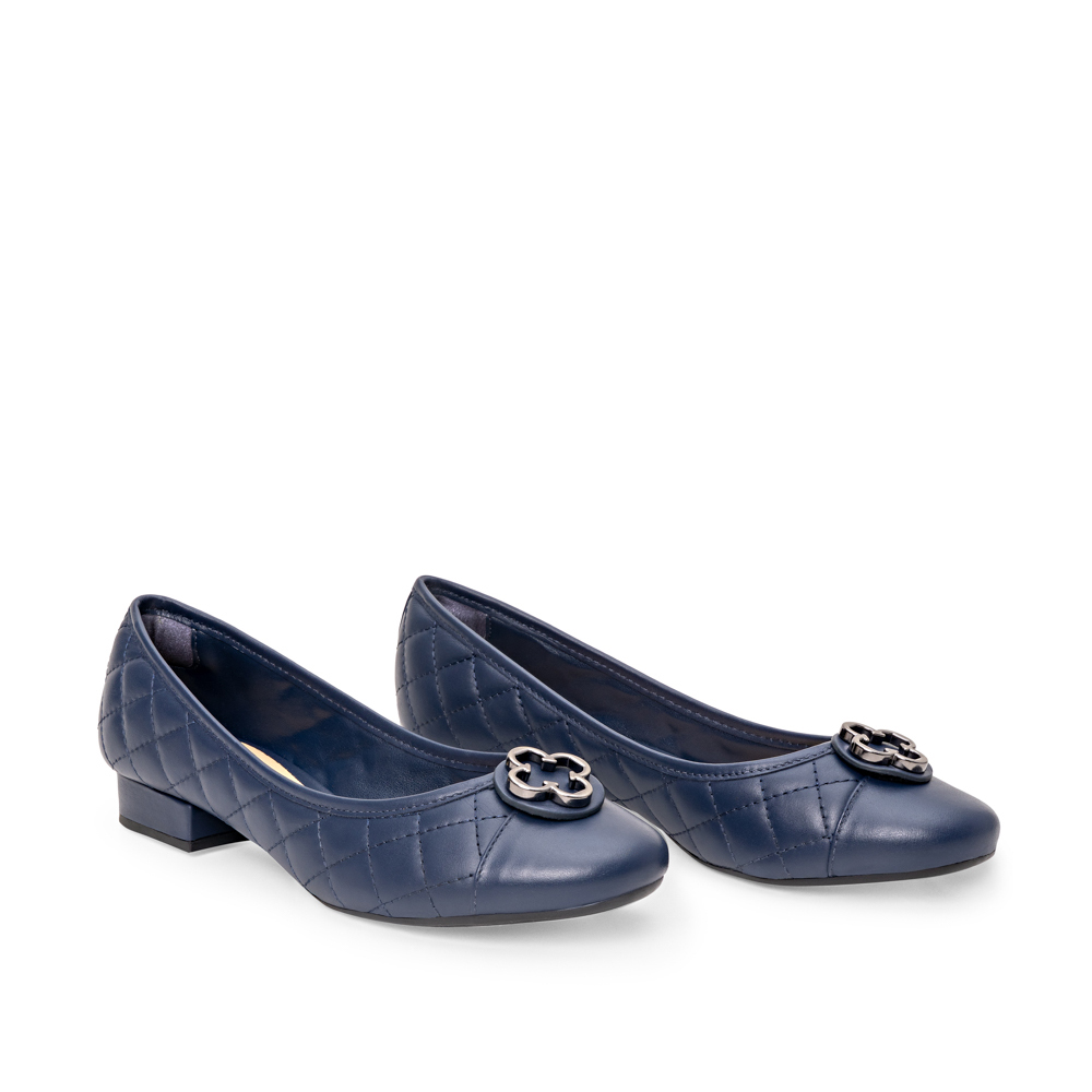 SCARPIN SALTO BAIXO DE COURO MARINHO AZZURRO MATELASS&Ecirc; image number 2