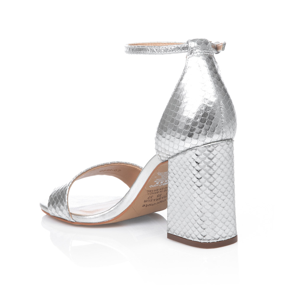 SAND&Aacute;LIA SALTO ALTO DE COURO PRATEADA PITONE image number 2