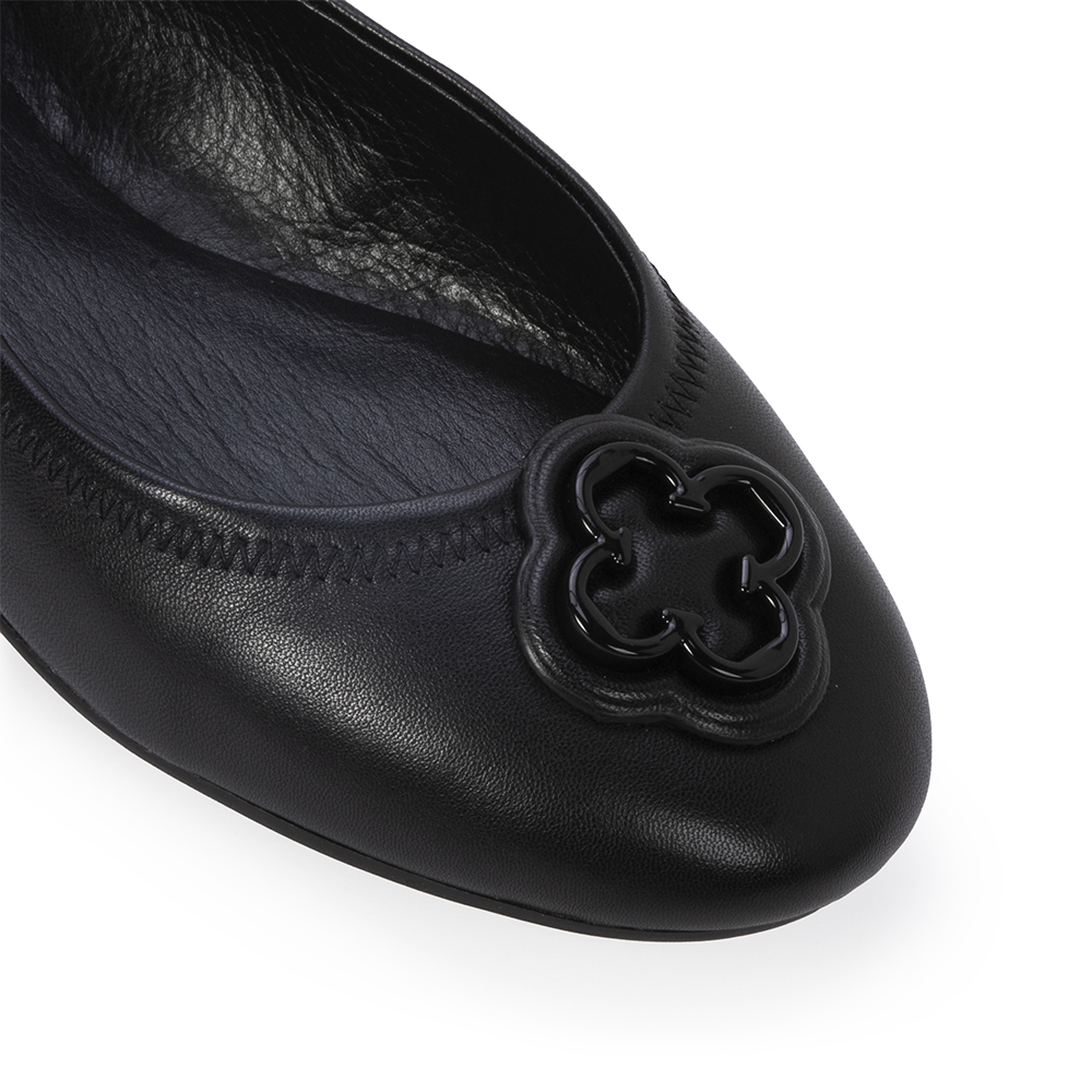 SAPATILHA CATHERINE BAILARINA PRETA COURO BICO REDONDO image number 2