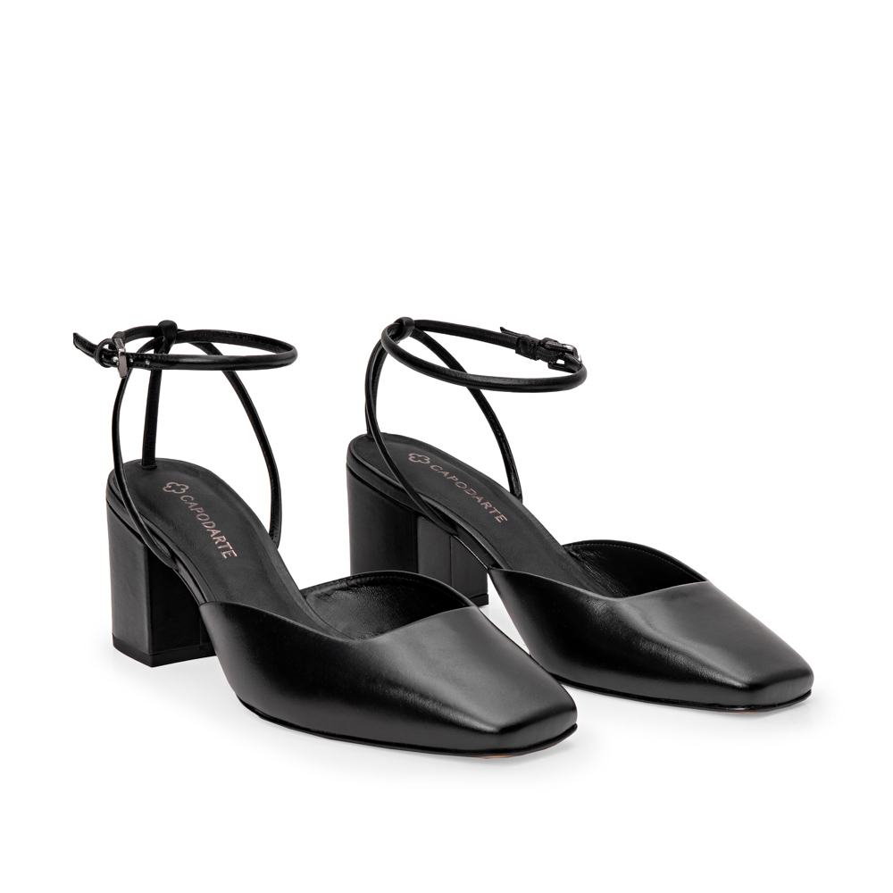 SCARPIN SALTO M&Eacute;DIO PRETO DE COURO image number 1