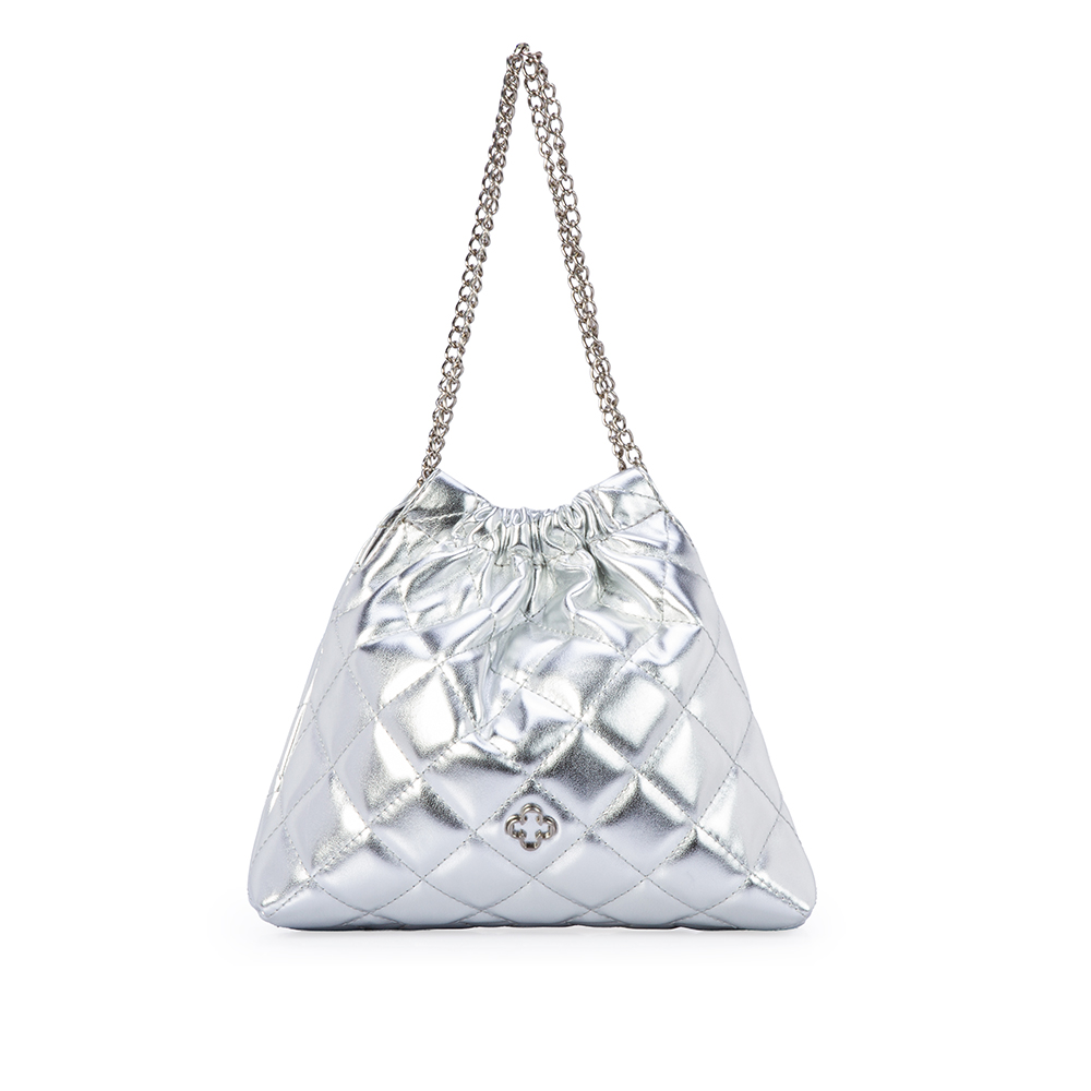 BOLSA INFANTIL PRATEADA MATELASS&Ecirc; HOBO image number 0