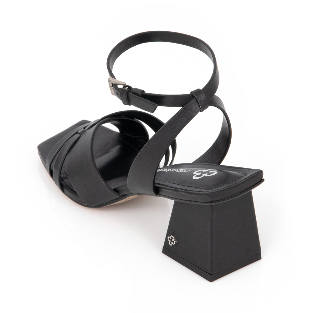 SANDÁLIA PRETA SALTO MÉDIO COURO image number 2