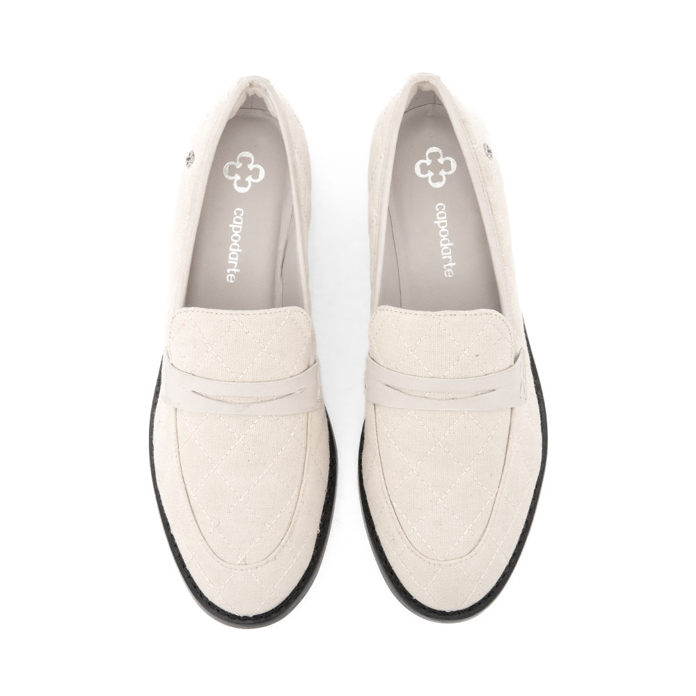LOAFER MOCASSIM BEGE RÁFIA MATELASSÊ image number 4