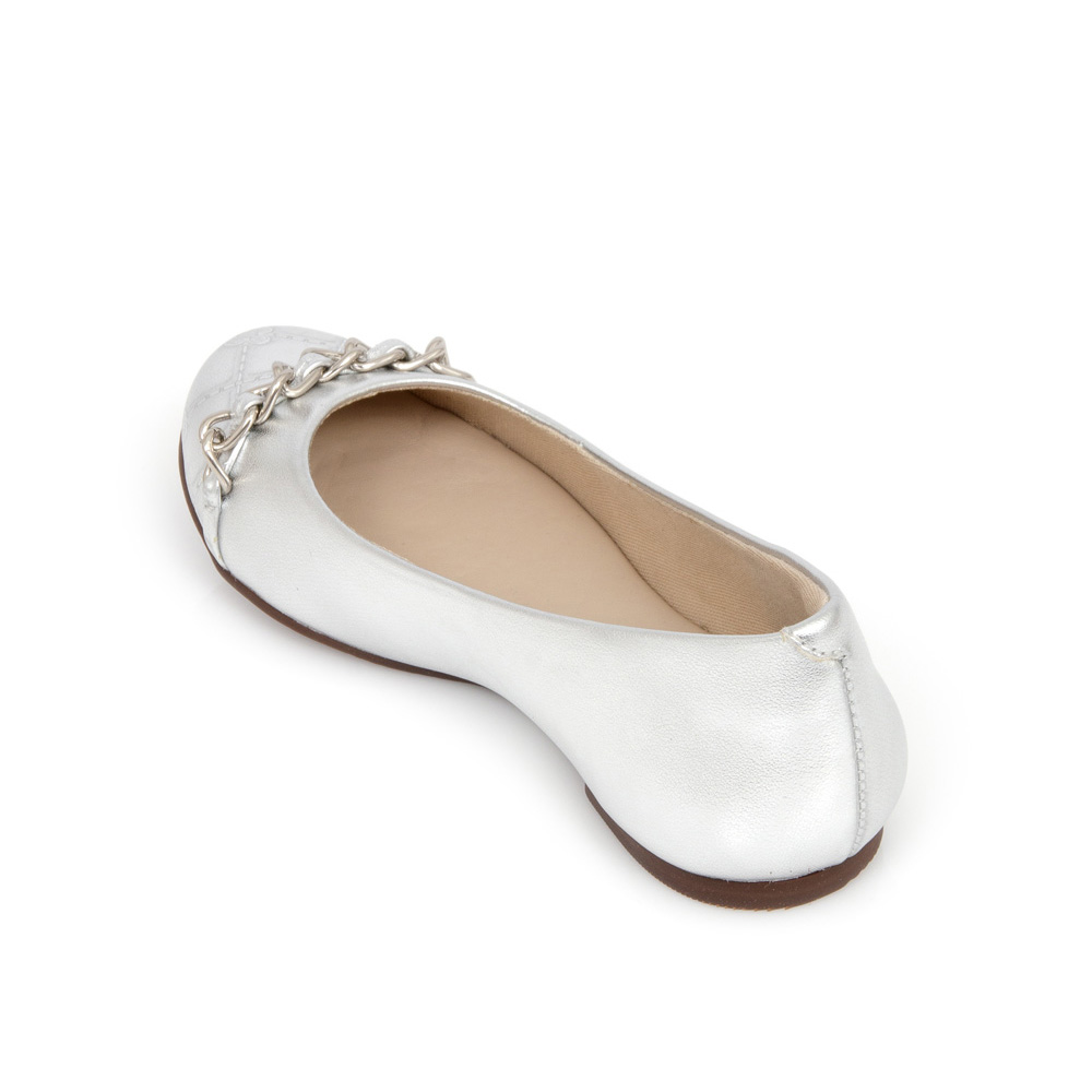 SAPATILHA PRATA INFANTIL MONOGRAMA CORRENTE image number 2