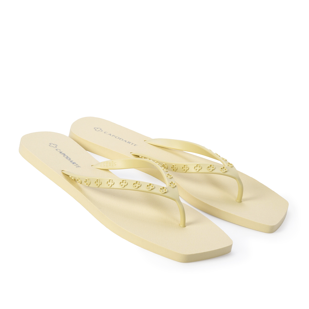 CHINELO DE DEDO BICO QUADRADO CREME BRULLE TIRAS MONOGRAMA image number 1