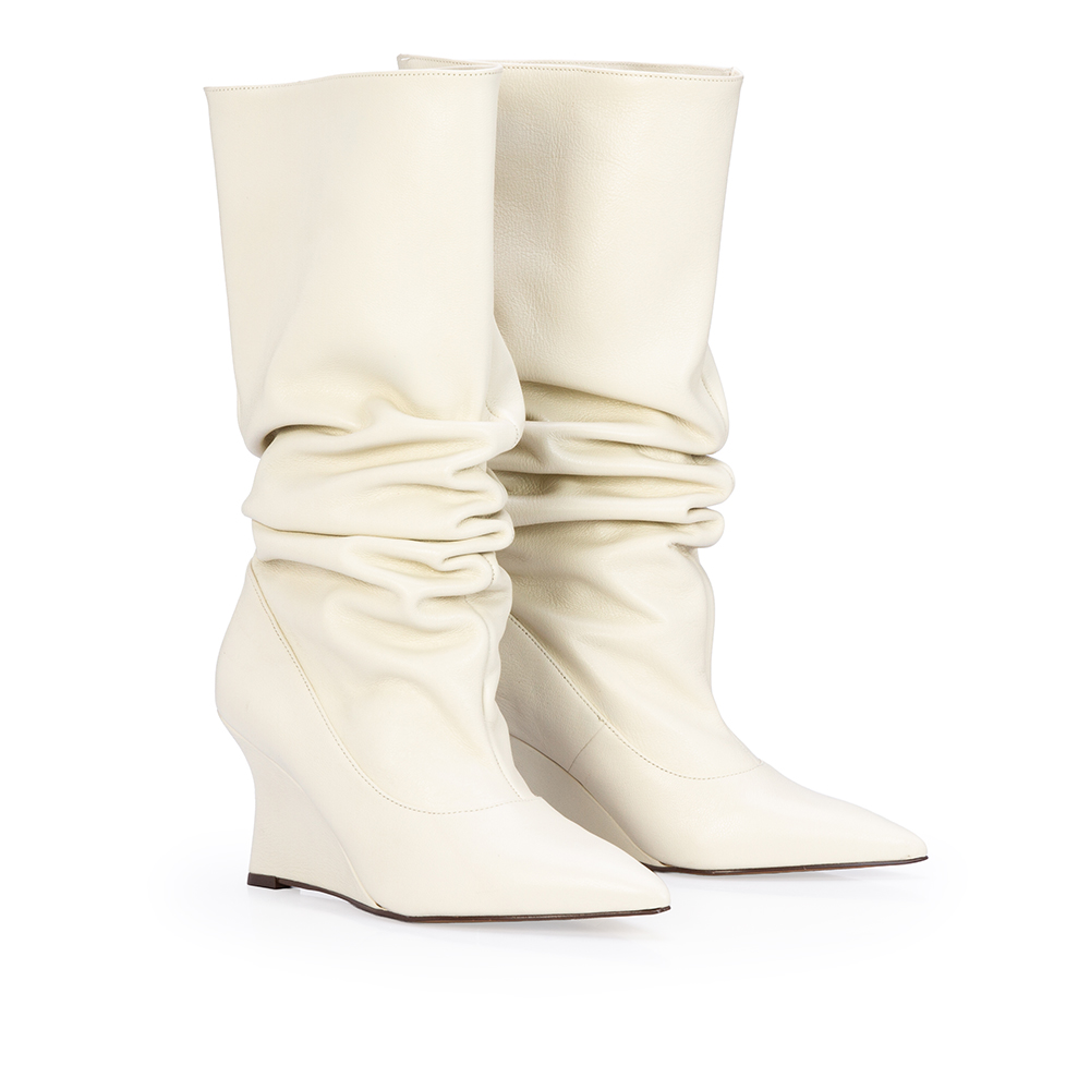 BOTA BRANCA DUNA DE COURO CANO LONGO SLOUCH image number 1