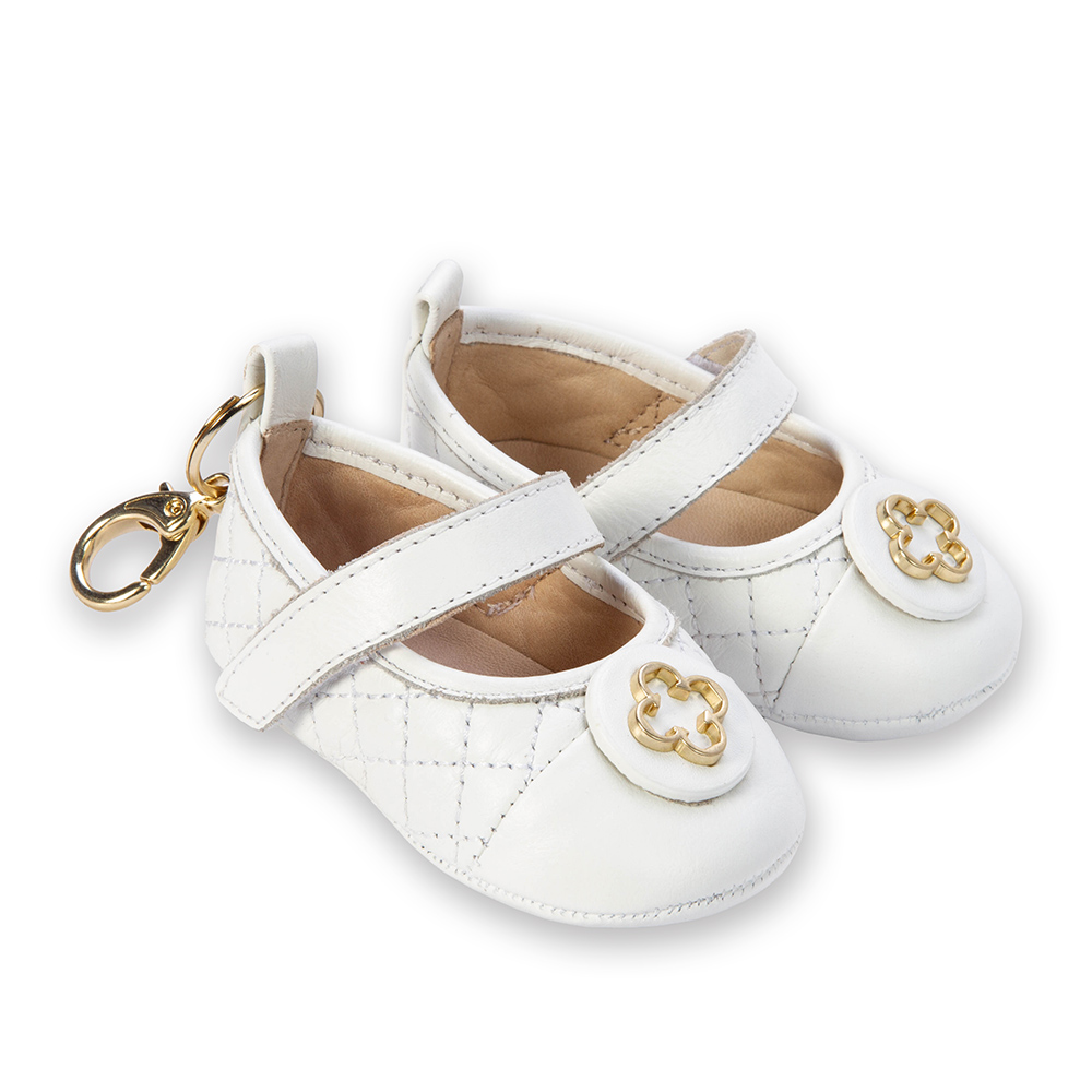 SAPATILHA RN BRANCA DE COURO MATELASS&Ecirc; COM VELCRO CATHERINE image number 1