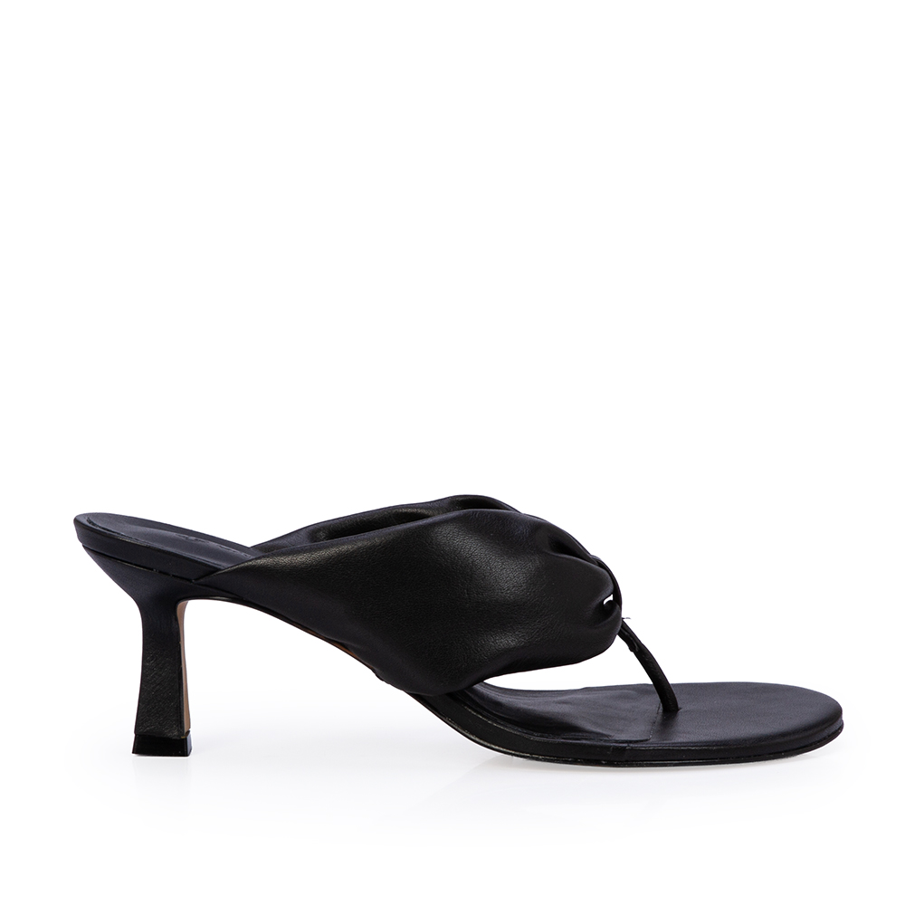 MULE SALTO M&Eacute;DIO PRETA COURO PUFFER image number 0